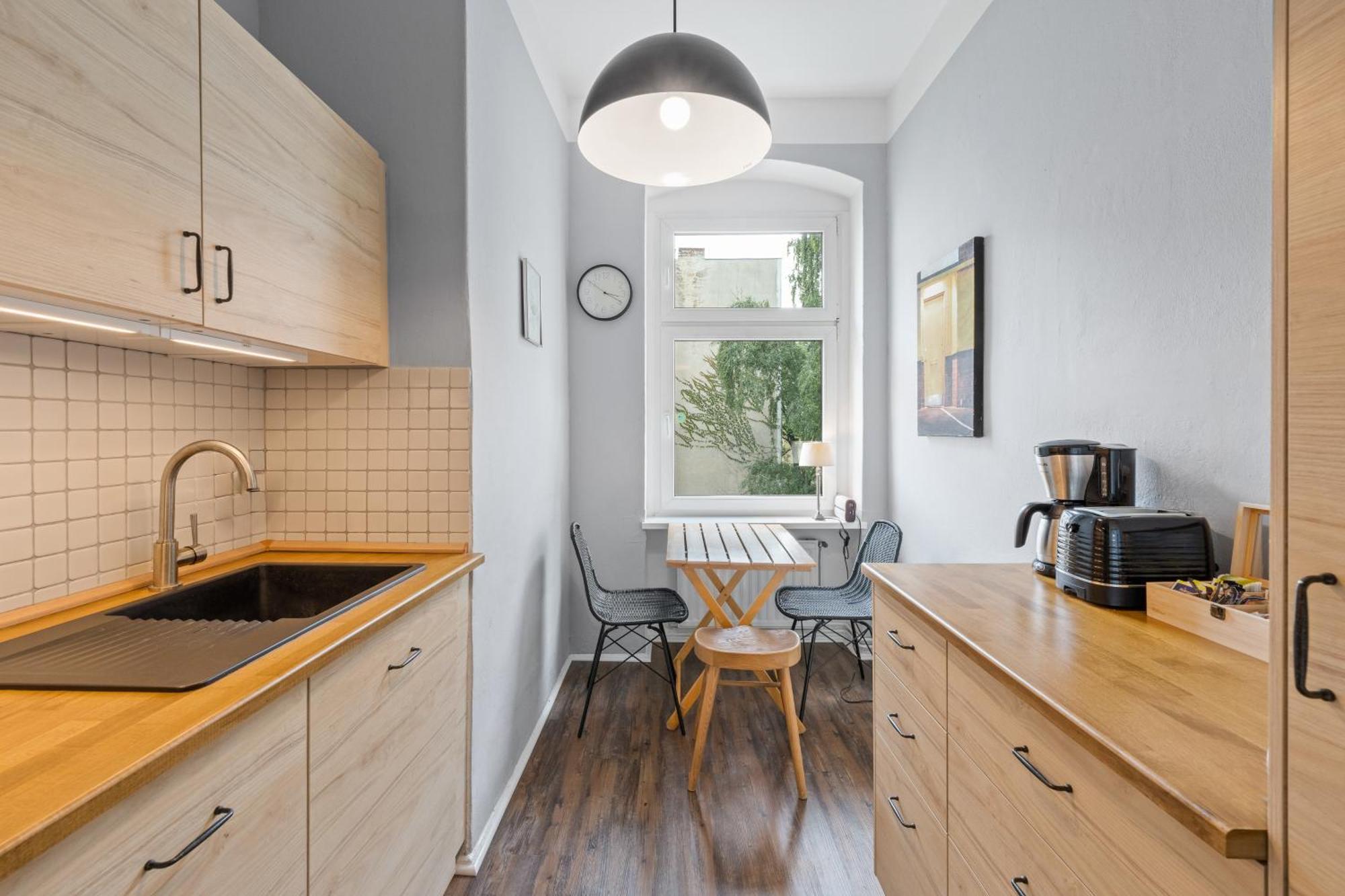 Wilhelmshavener 3br In Downdown Moabit Berlino